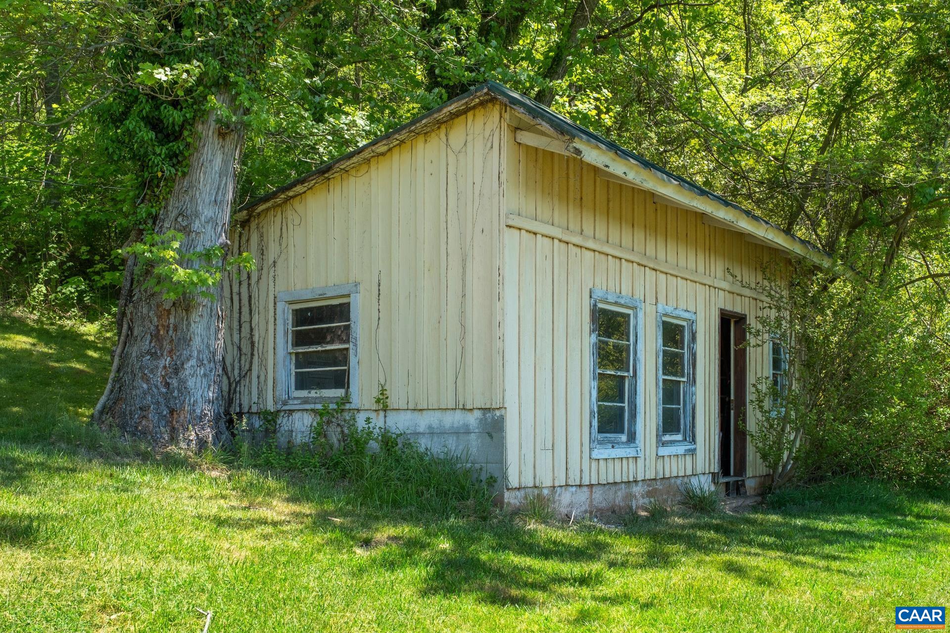 1362 FORTUNES COVE LN