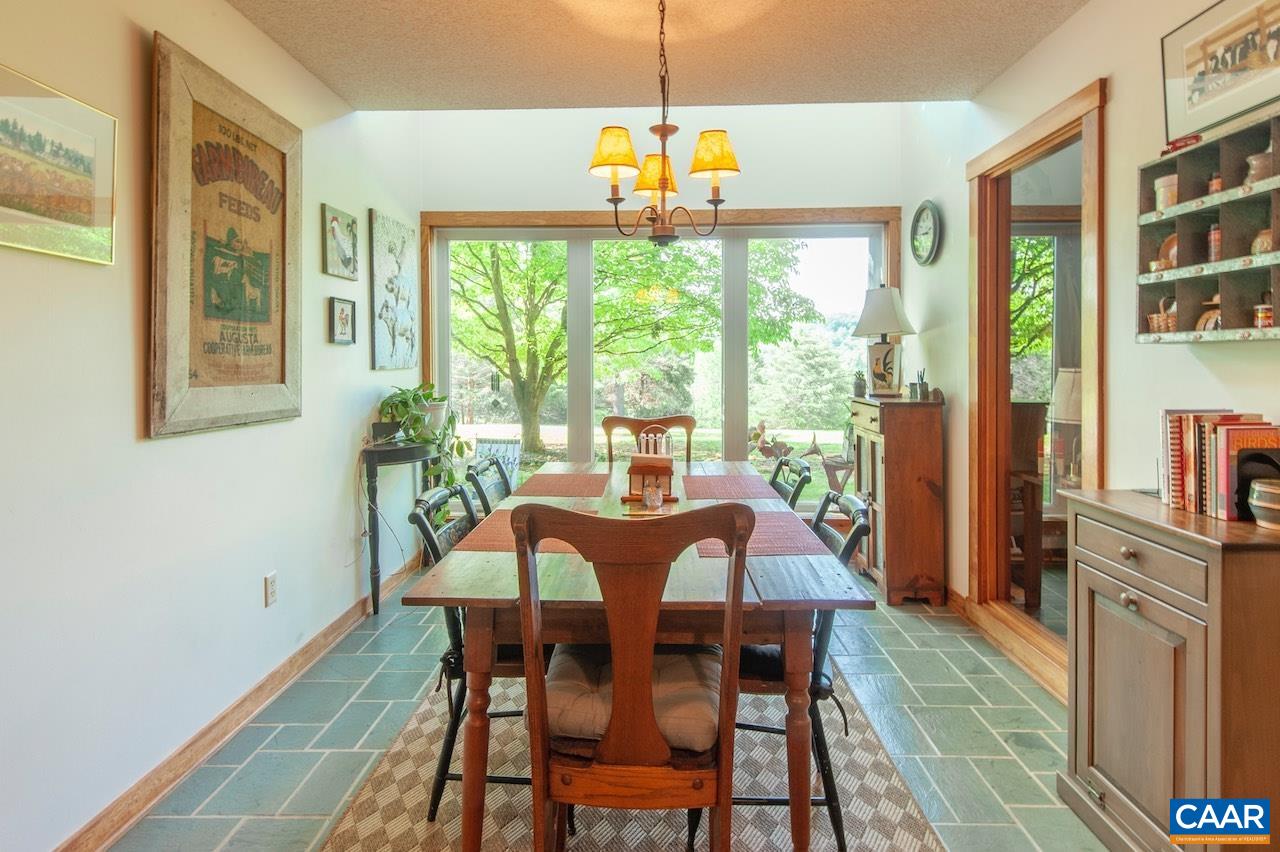 440 RAINBOW RIDGE RD