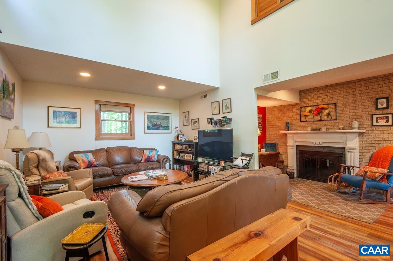 440 RAINBOW RIDGE RD