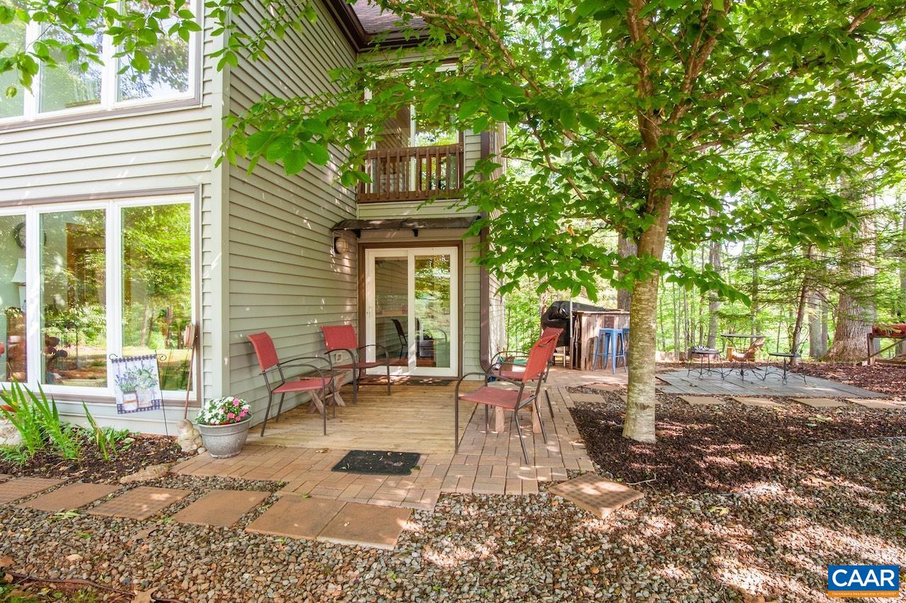 440 RAINBOW RIDGE RD