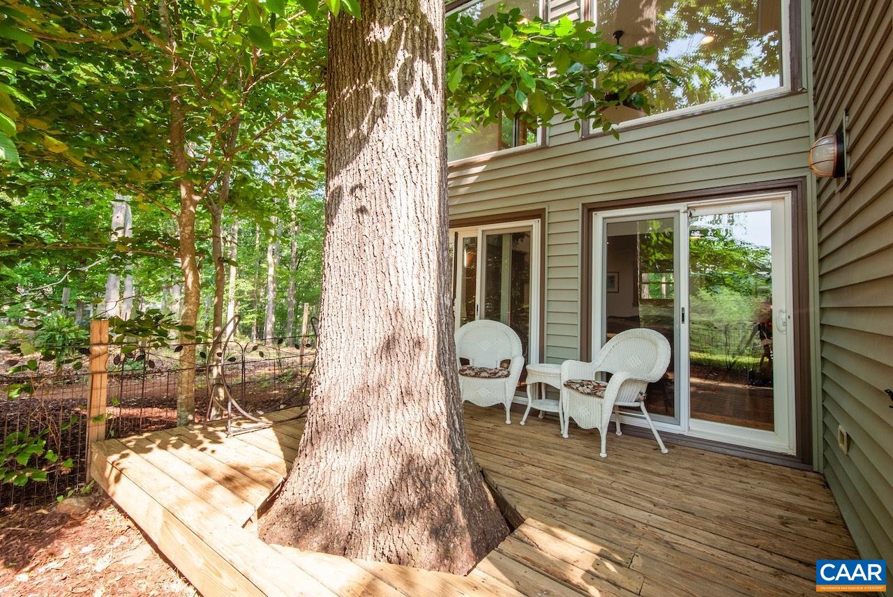 440 RAINBOW RIDGE RD