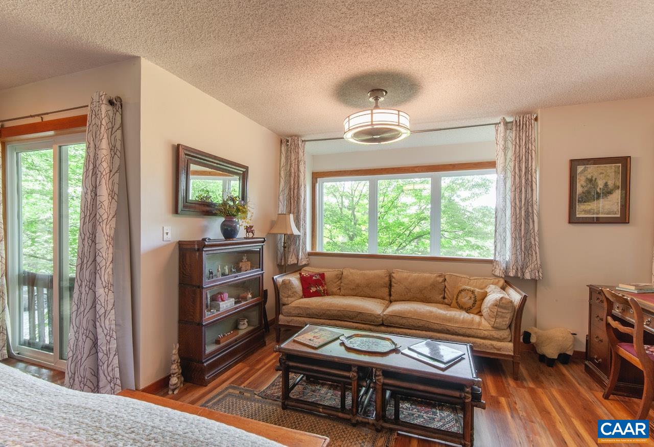440 RAINBOW RIDGE RD