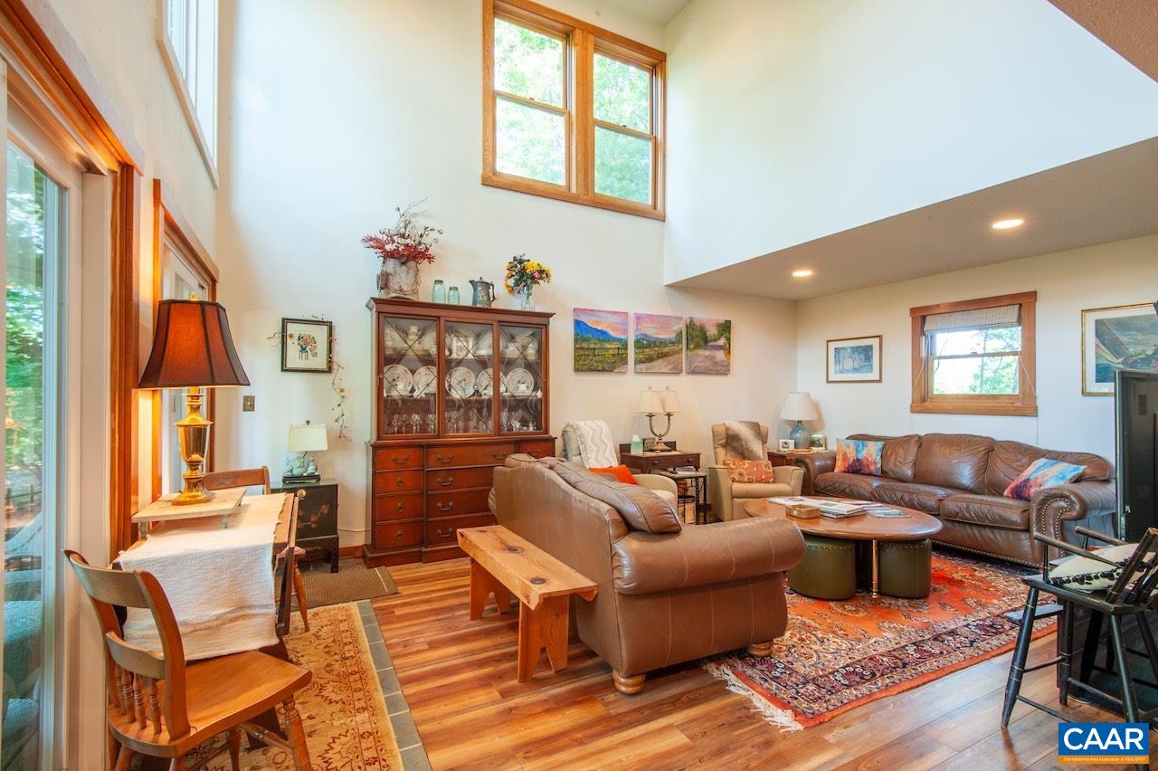 440 RAINBOW RIDGE RD