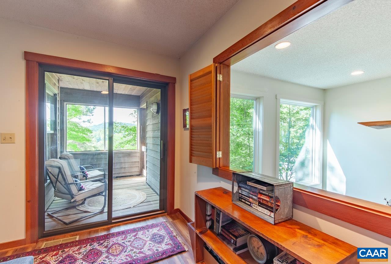 440 RAINBOW RIDGE RD