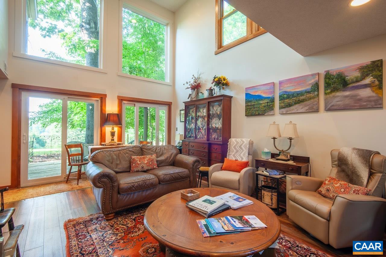 440 RAINBOW RIDGE RD