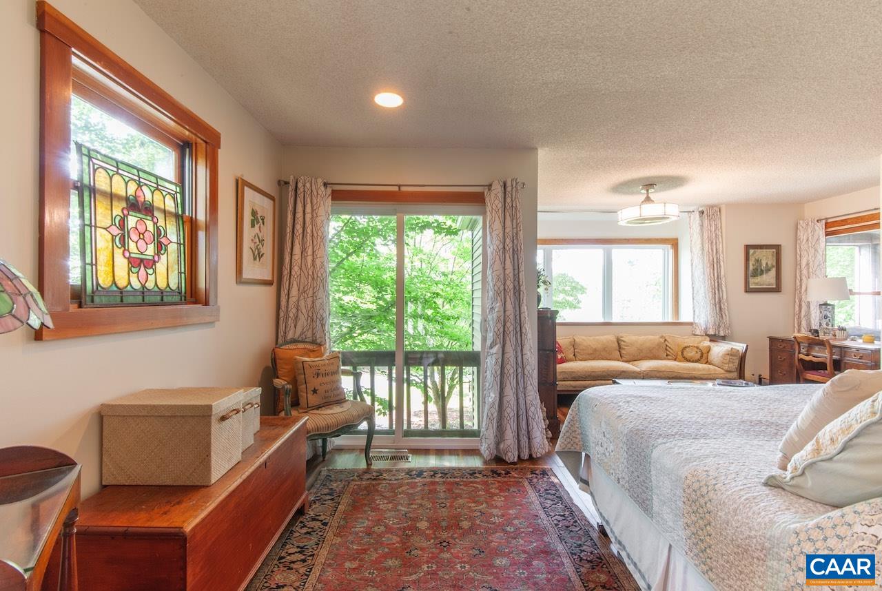 440 RAINBOW RIDGE RD