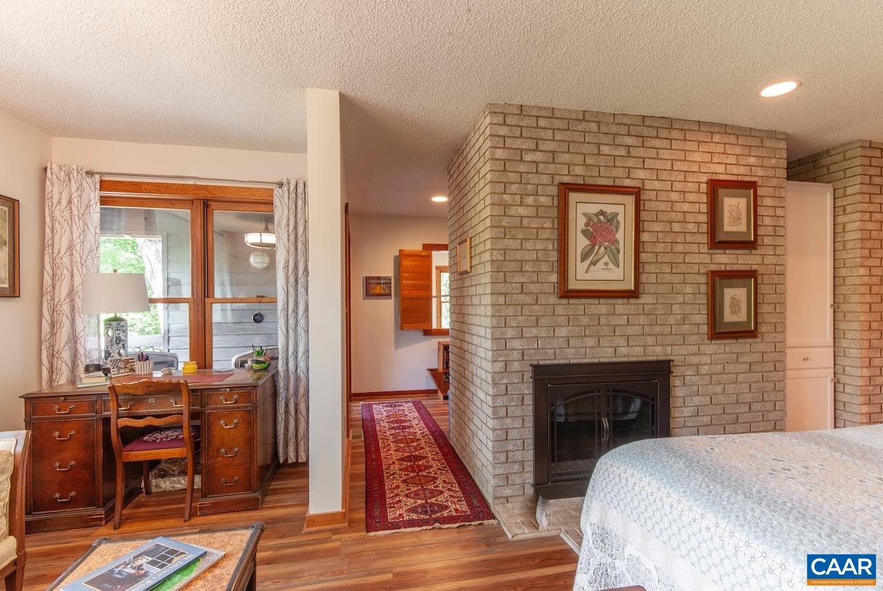 440 RAINBOW RIDGE RD