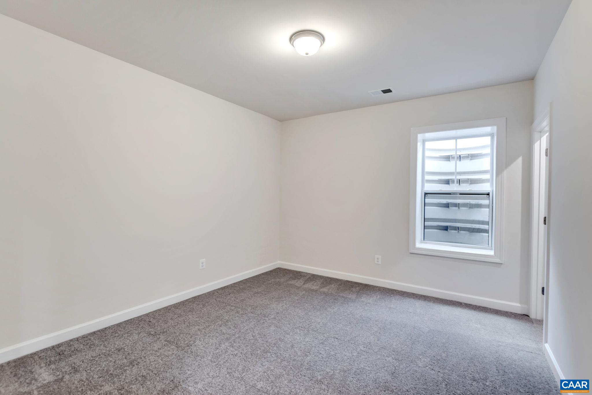 49 HEADLAND CT