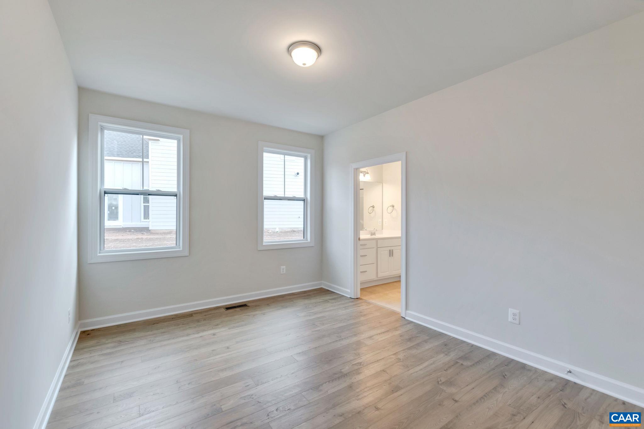 49 HEADLAND CT