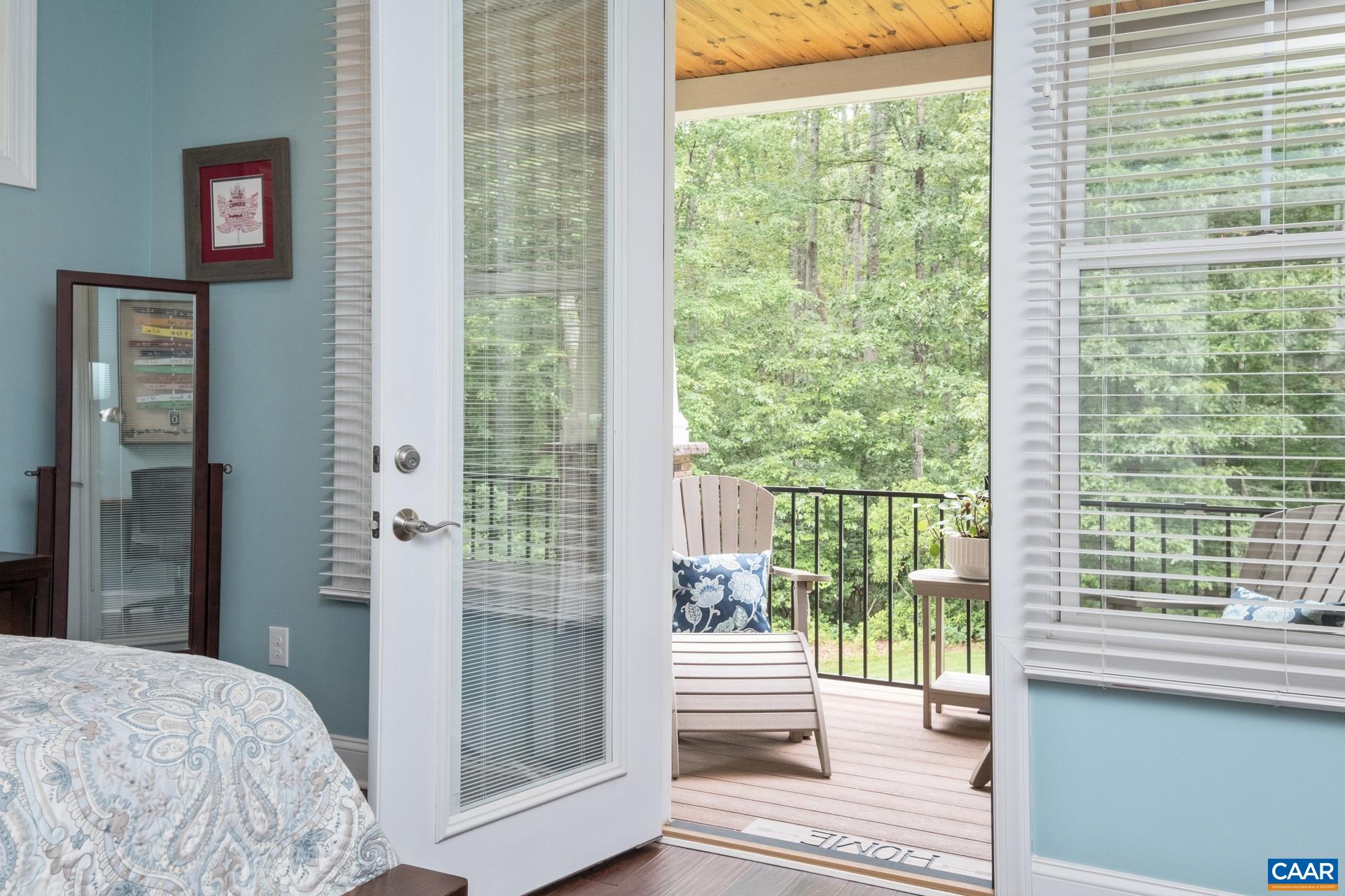 3288 HARDWARE RIVER RD