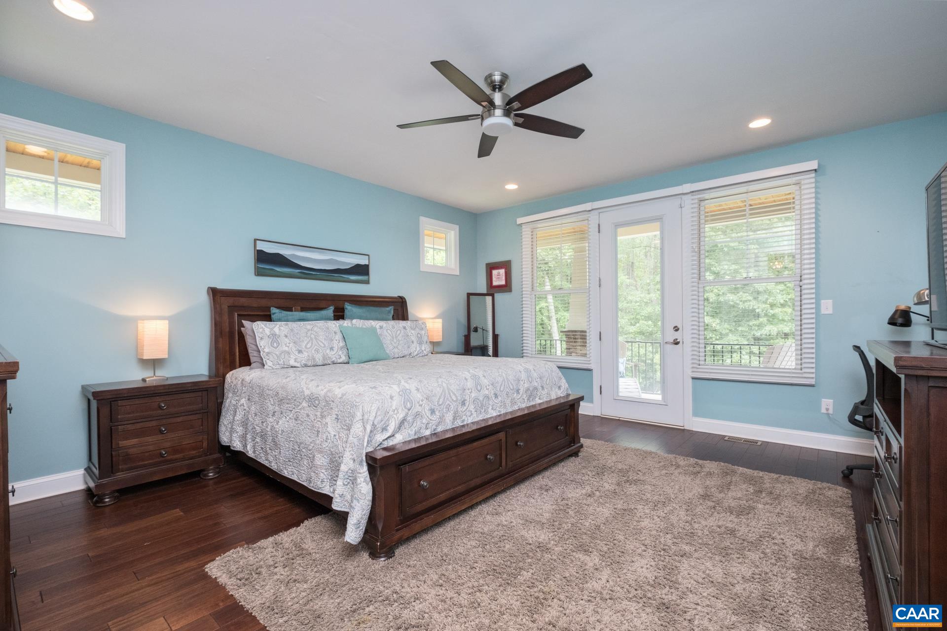 3288 HARDWARE RIVER RD