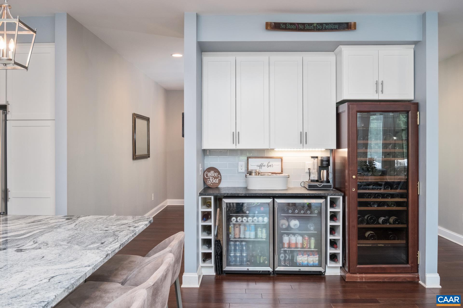 3288 HARDWARE RIVER RD