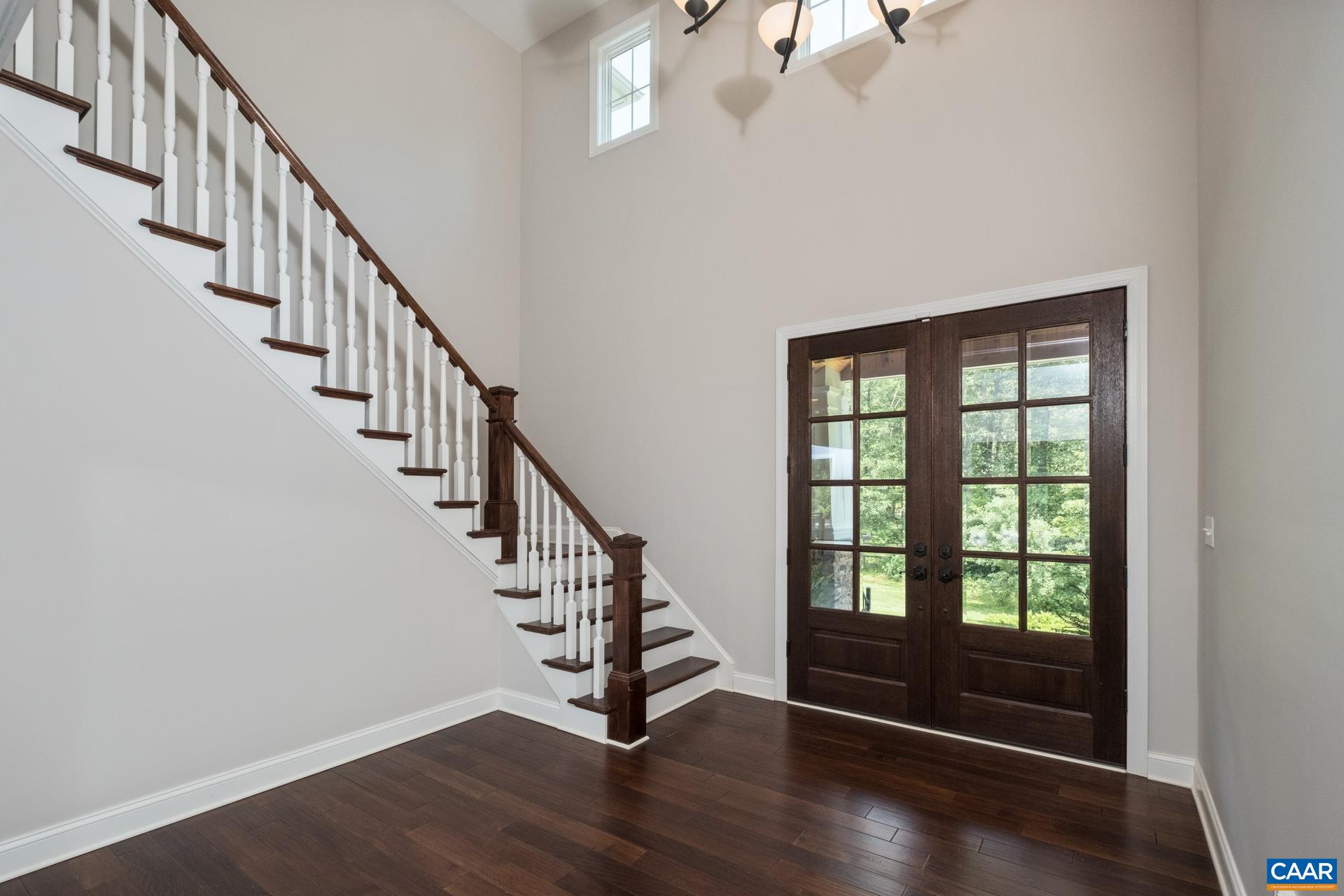 3288 HARDWARE RIVER RD