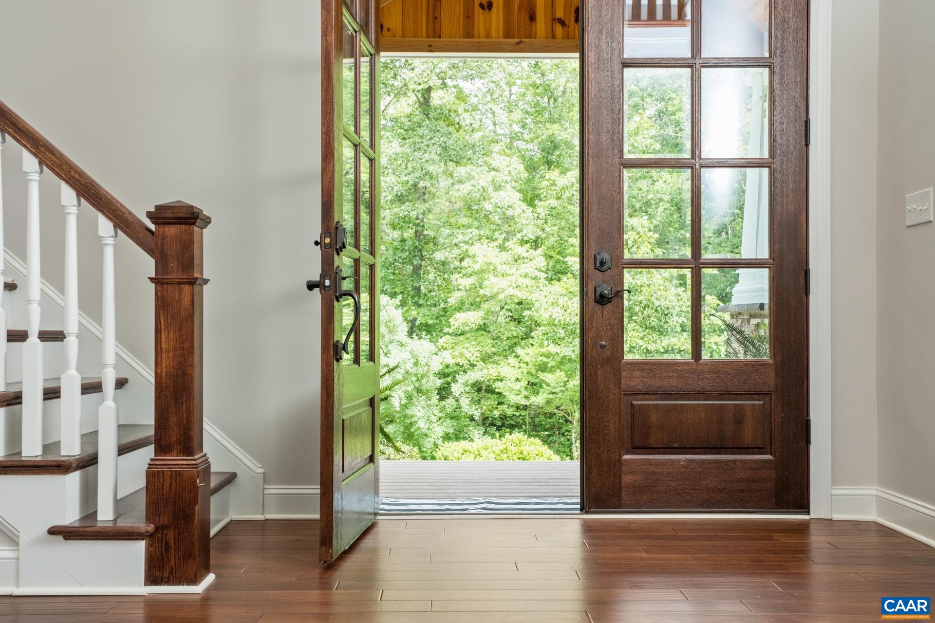 3288 HARDWARE RIVER RD