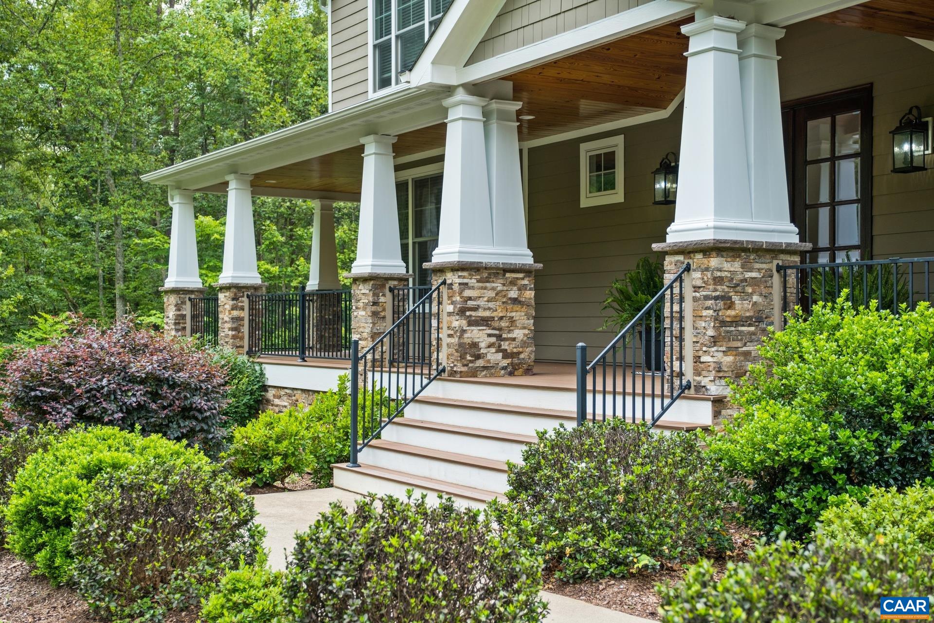 3288 HARDWARE RIVER RD