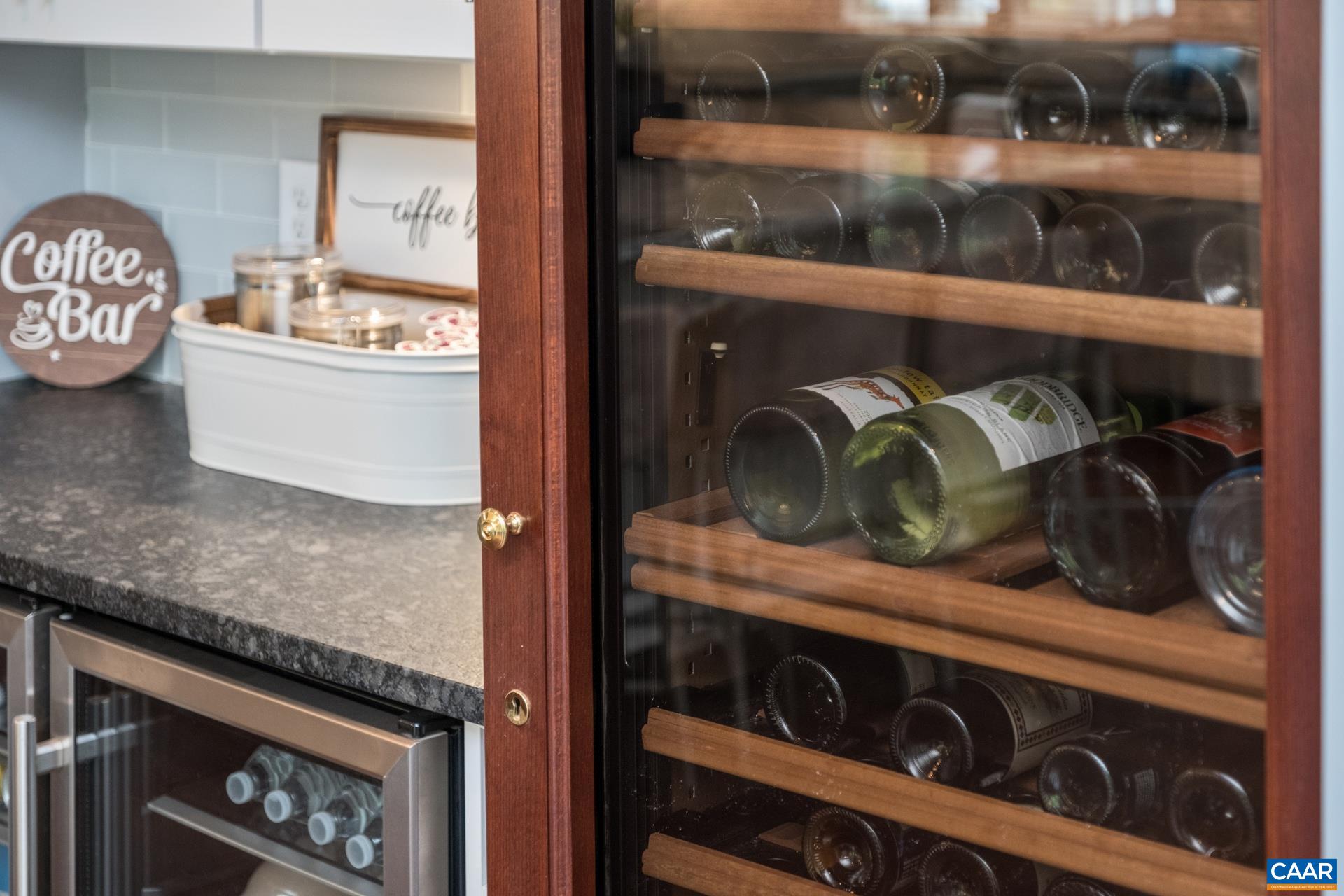 3288 HARDWARE RIVER RD