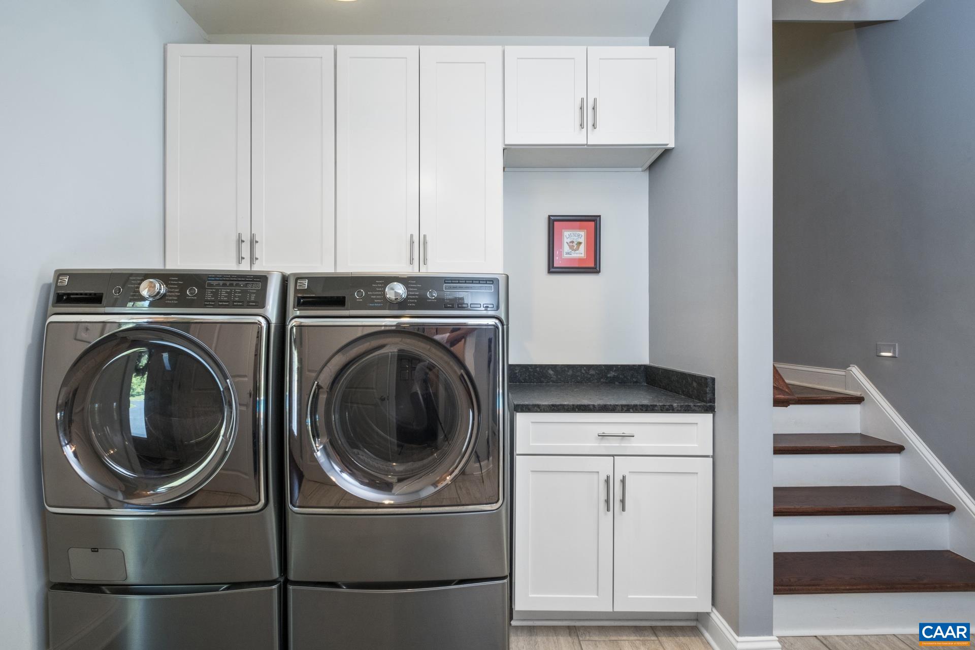 3288 HARDWARE RIVER RD