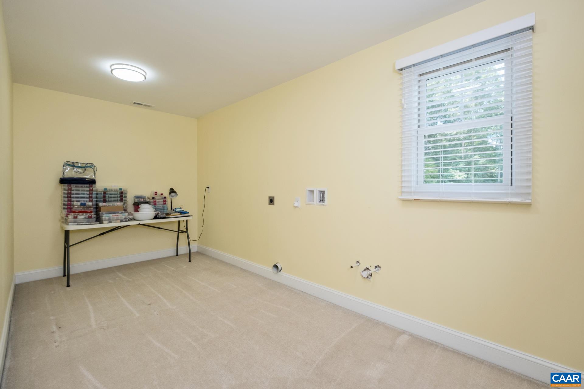 3288 HARDWARE RIVER RD