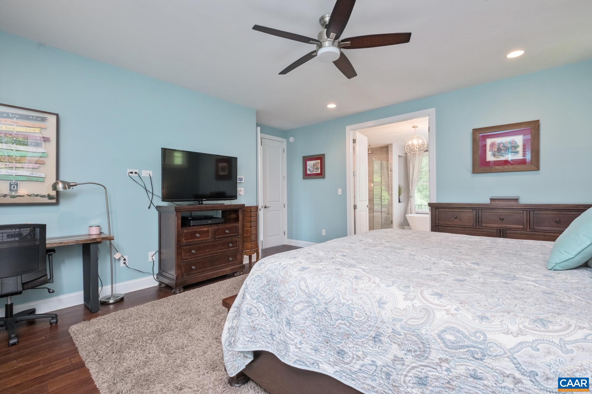 3288 HARDWARE RIVER RD