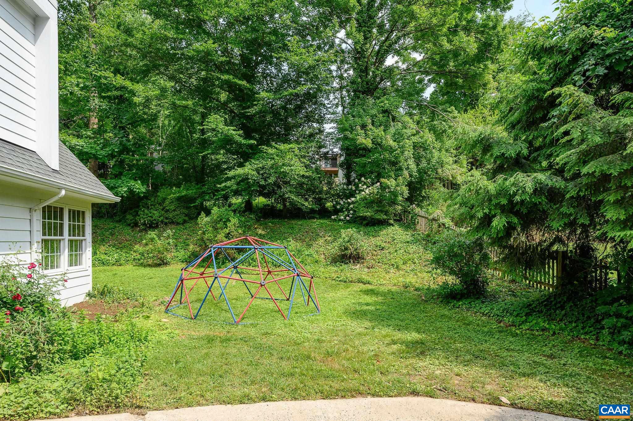906 OLD FARM RD