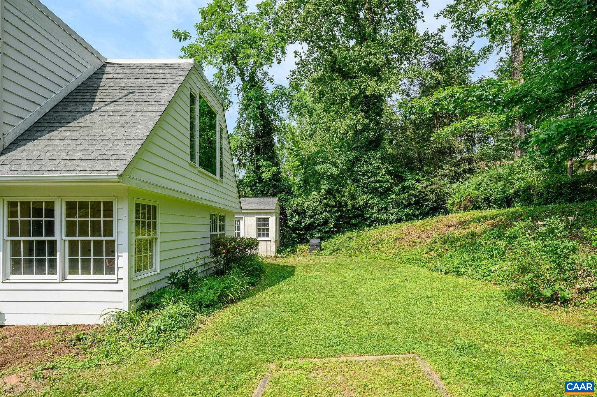 906 OLD FARM RD
