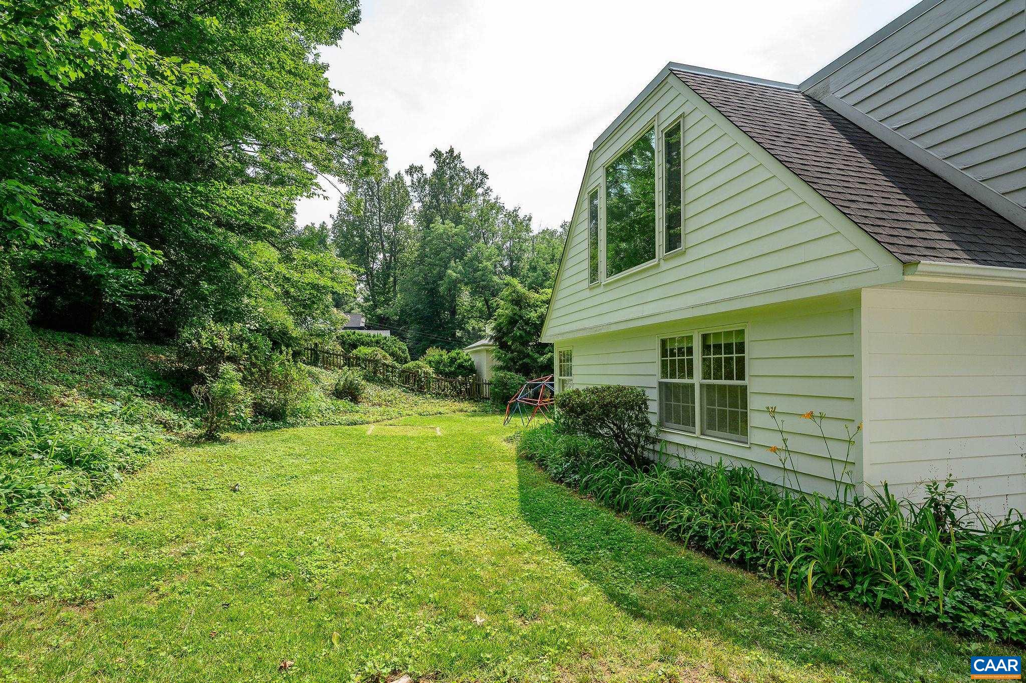 906 OLD FARM RD