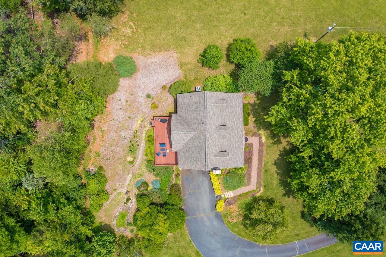 168 LAKELAND LN