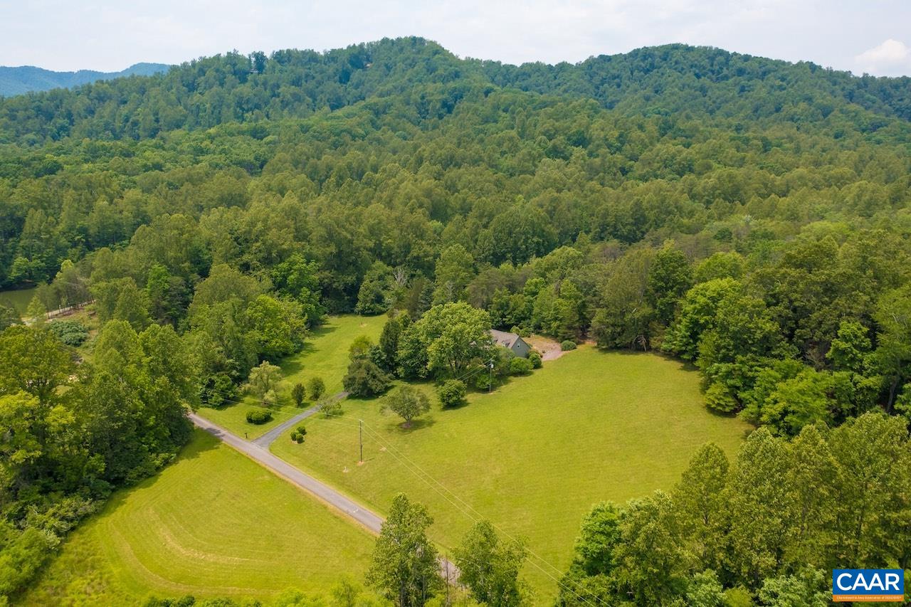 168 LAKELAND LN
