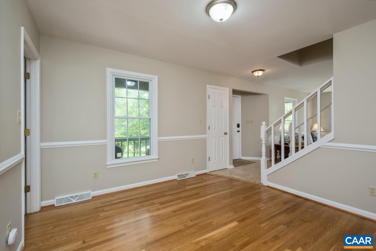 168 LAKELAND LN