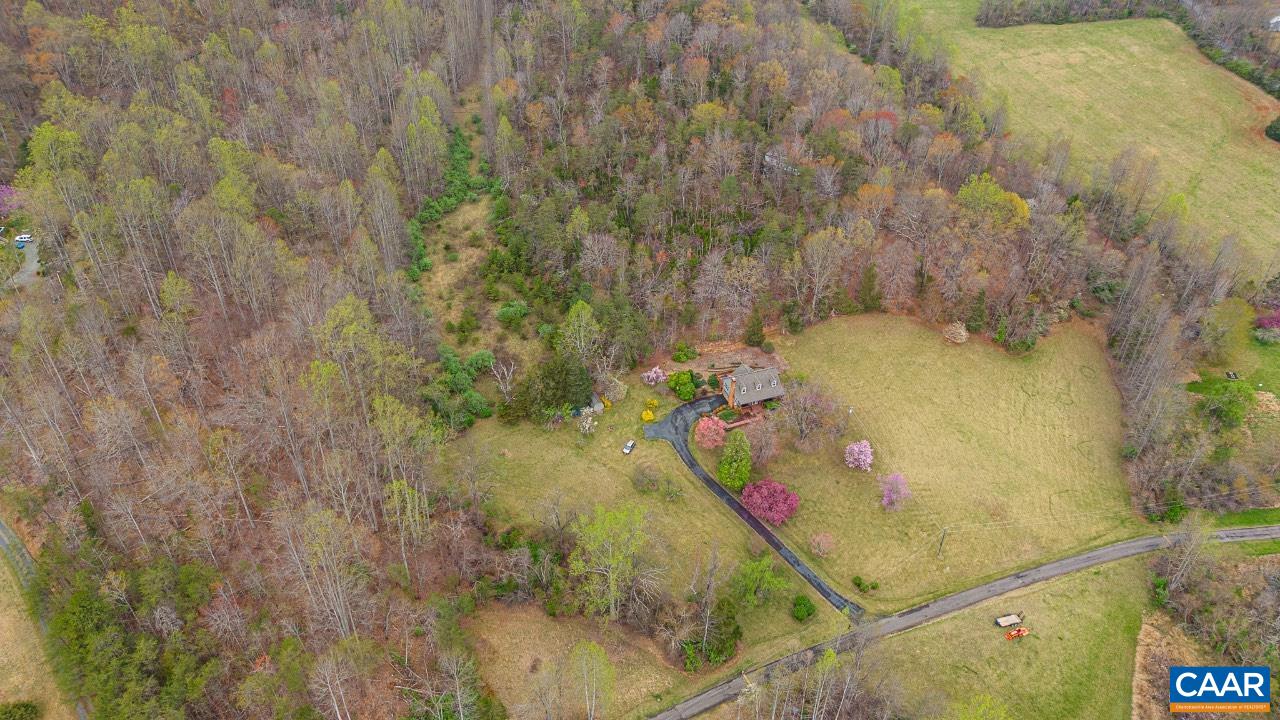 168 LAKELAND LN