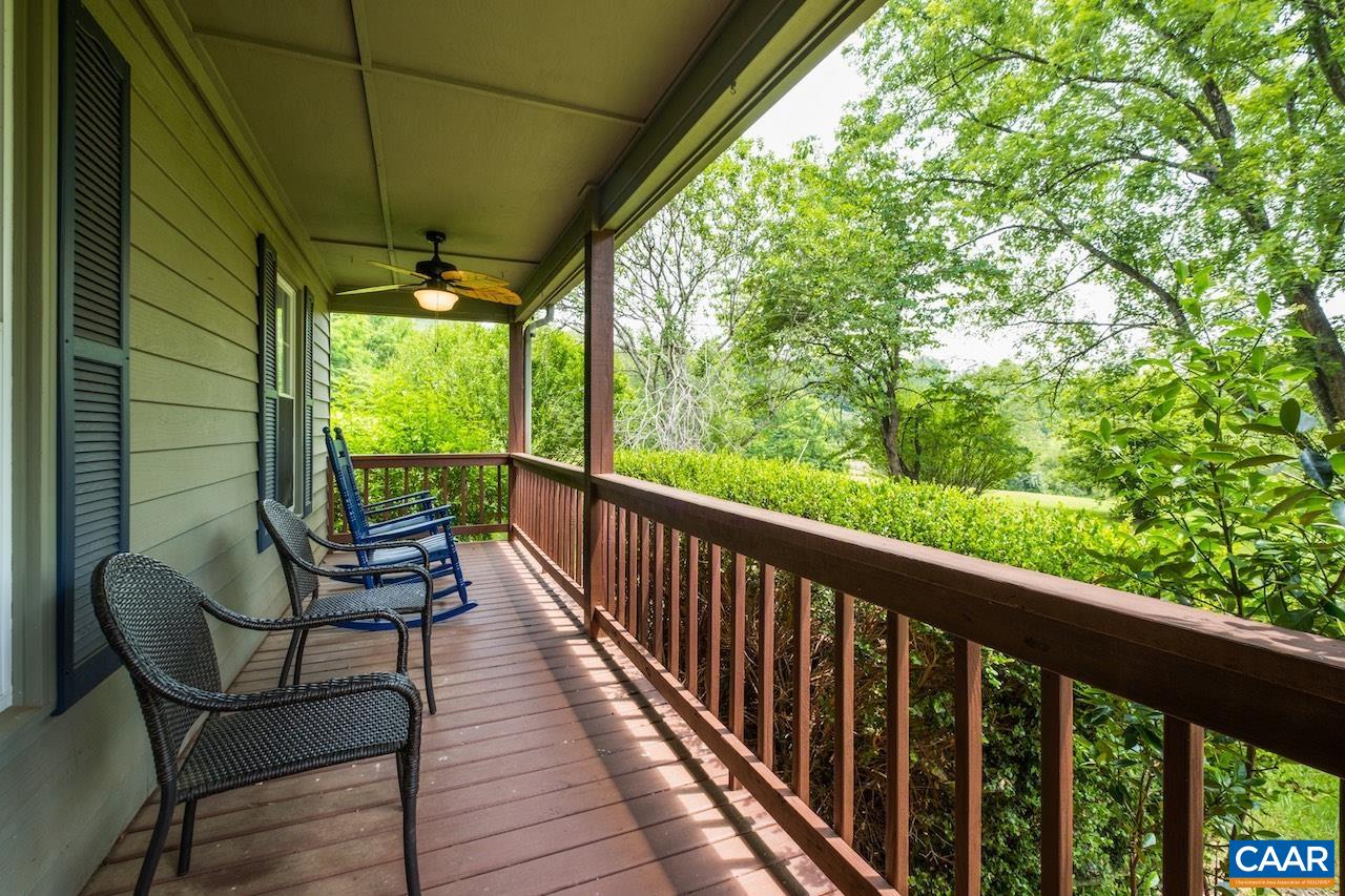 168 LAKELAND LN