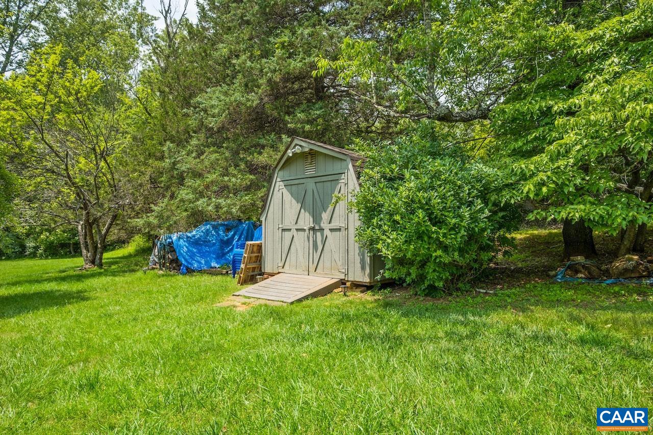 168 LAKELAND LN