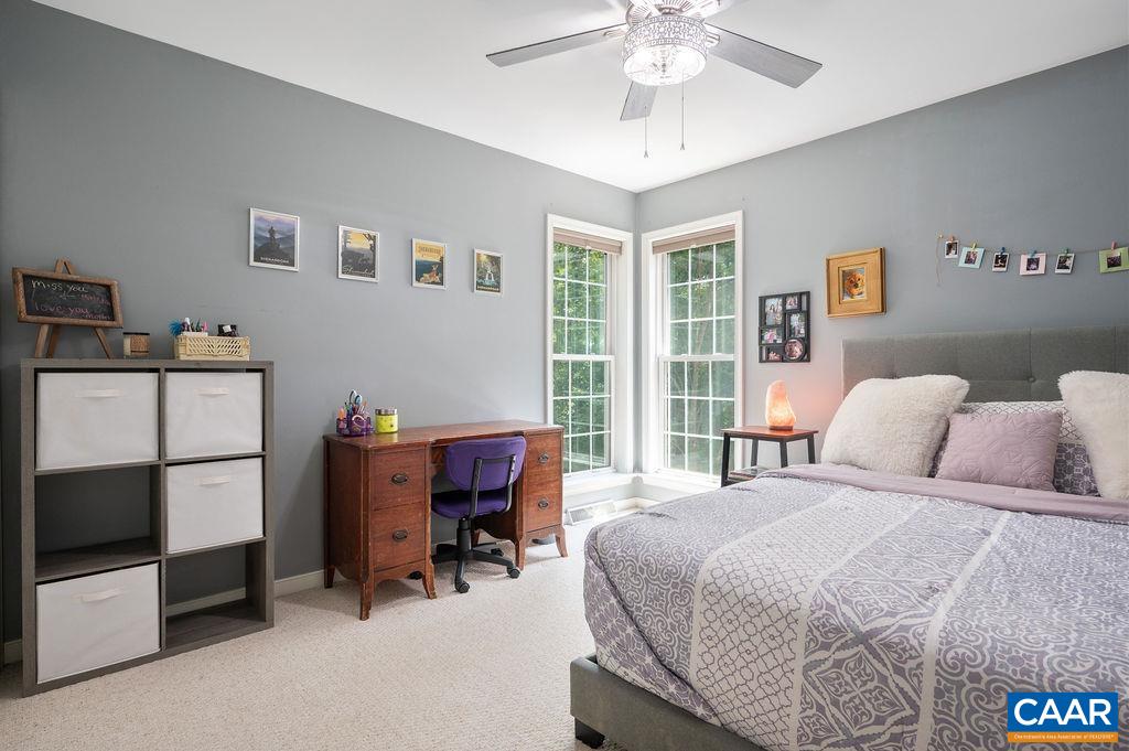 309 LEAPING FOX LN