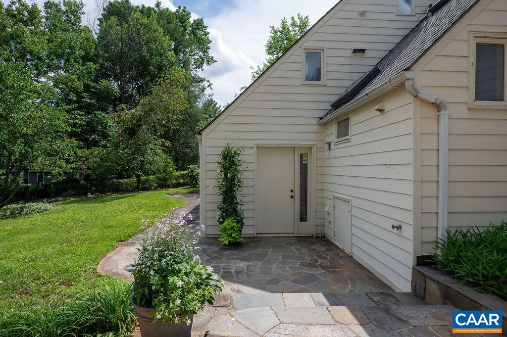 1614 MEADOWBROOK HEIGHTS RD