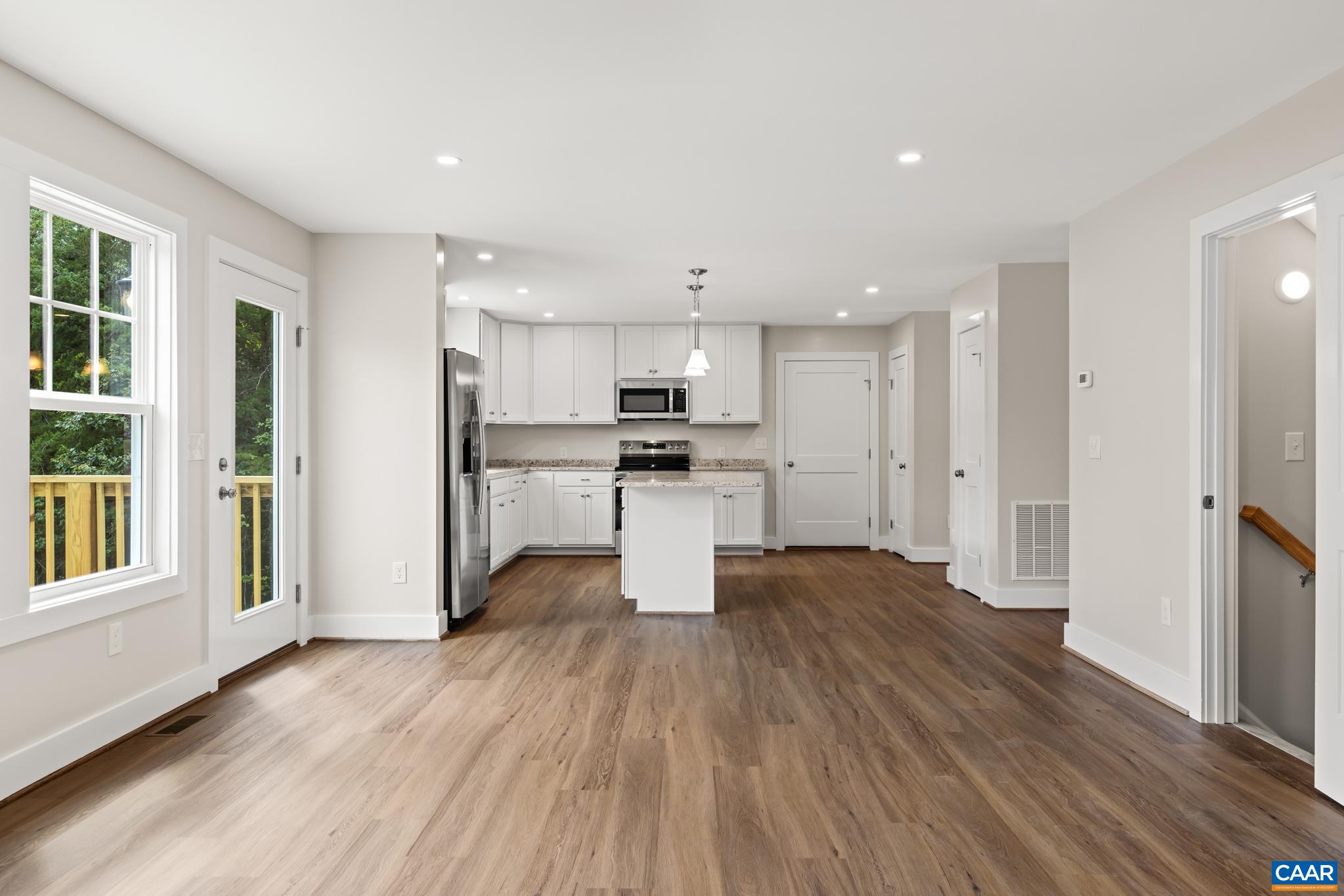 237 PALMER PL