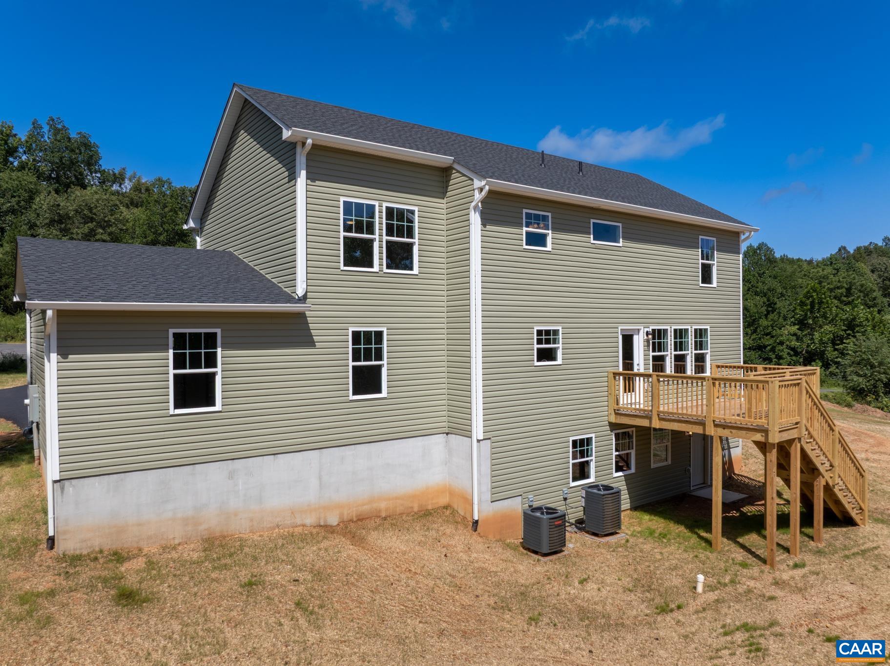 237 PALMER PL