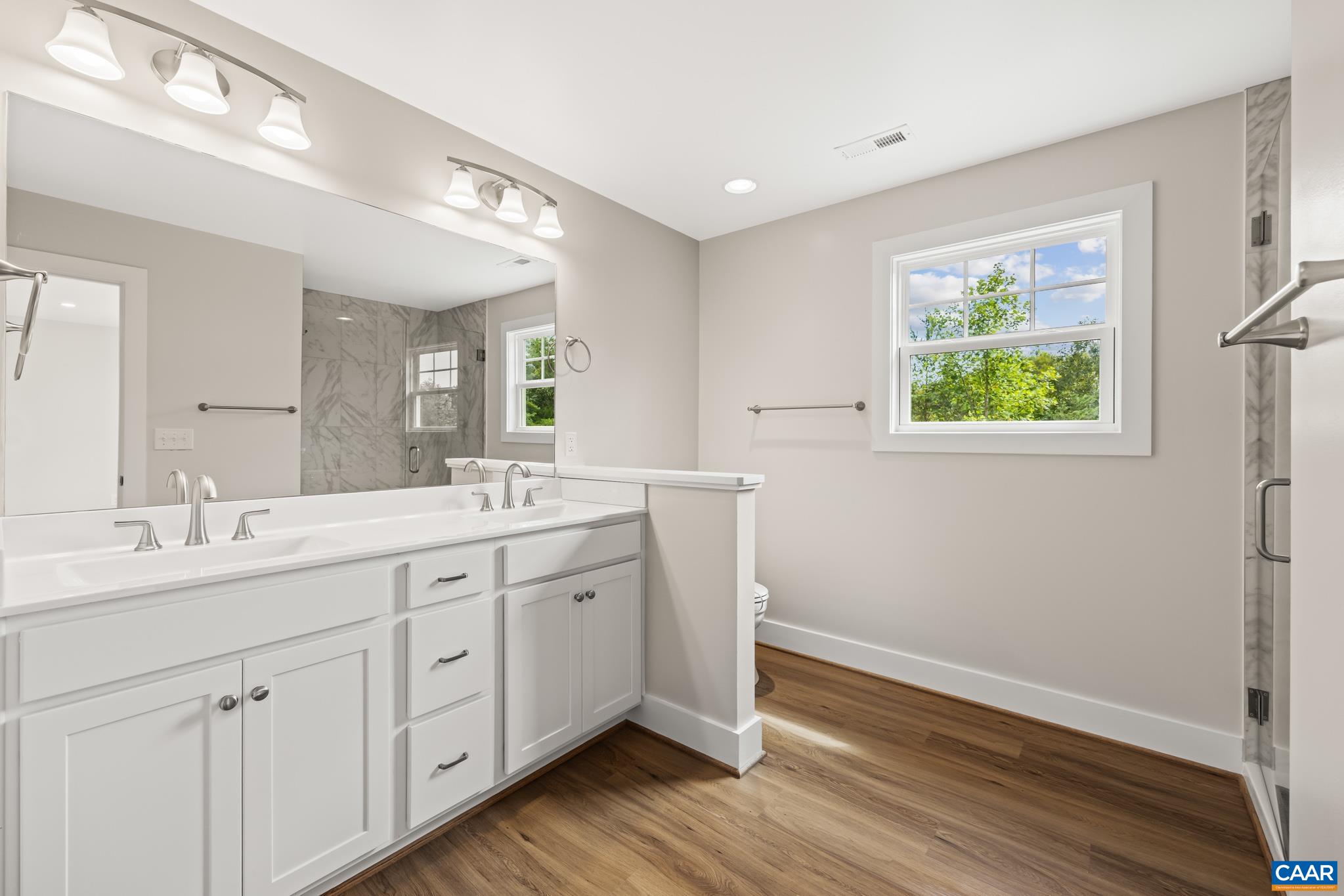 237 PALMER PL