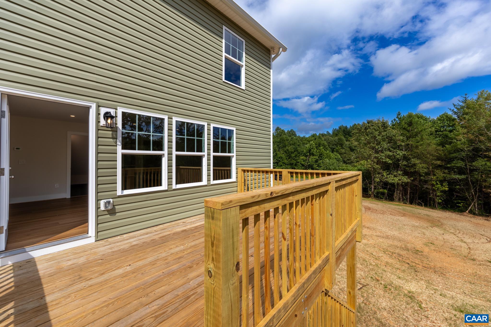 237 PALMER PL