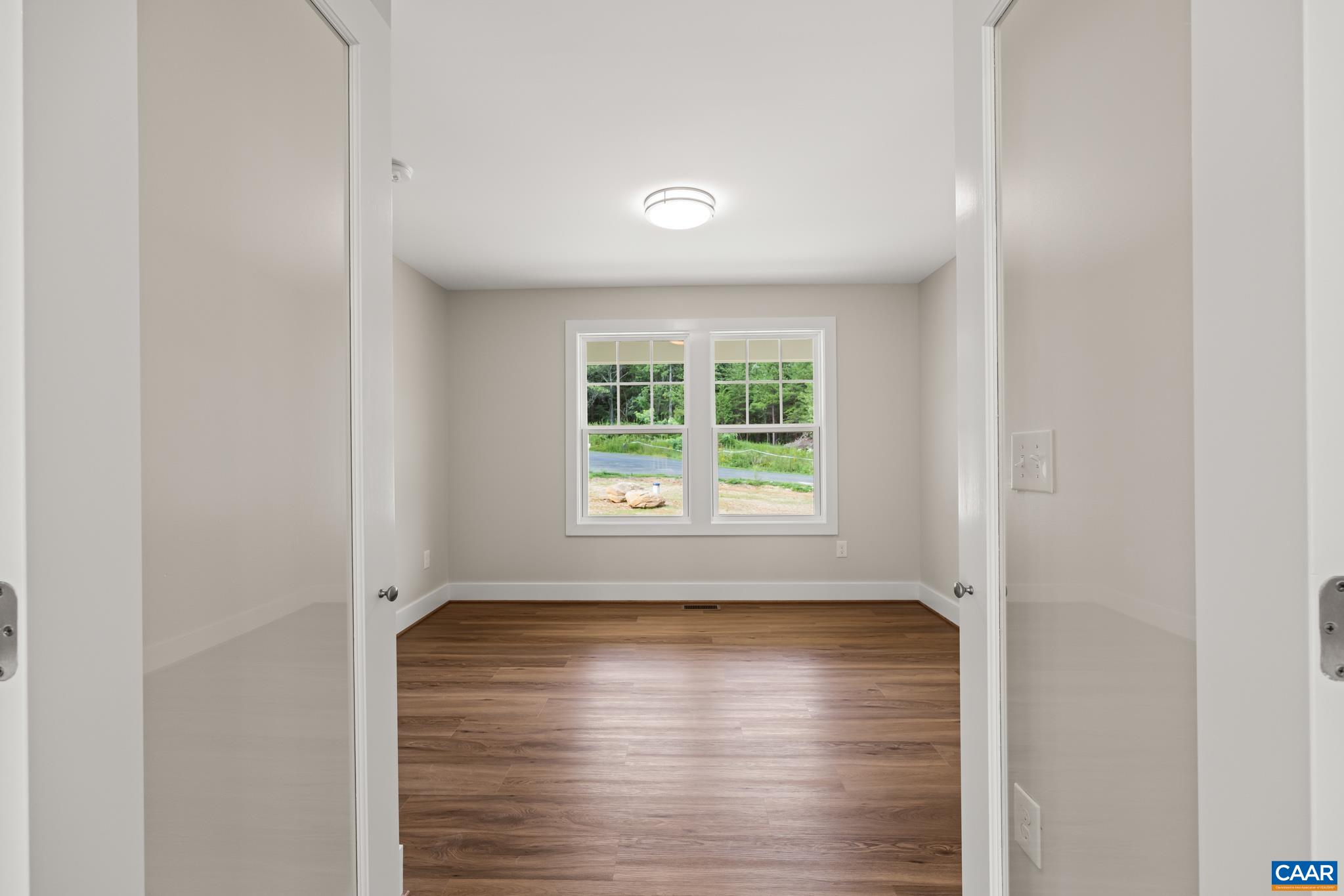 237 PALMER PL