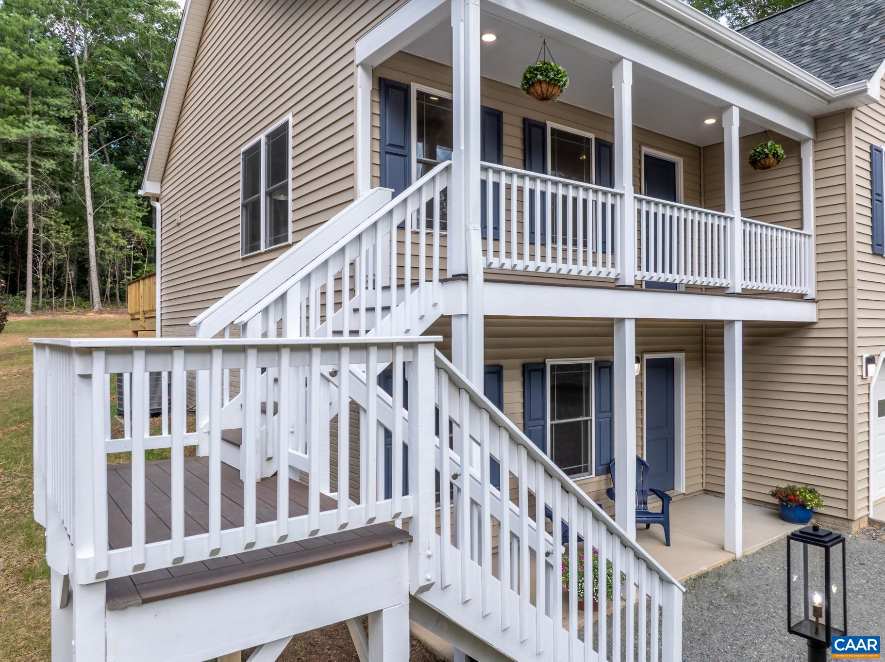 230 FOX HOLLOW RD
