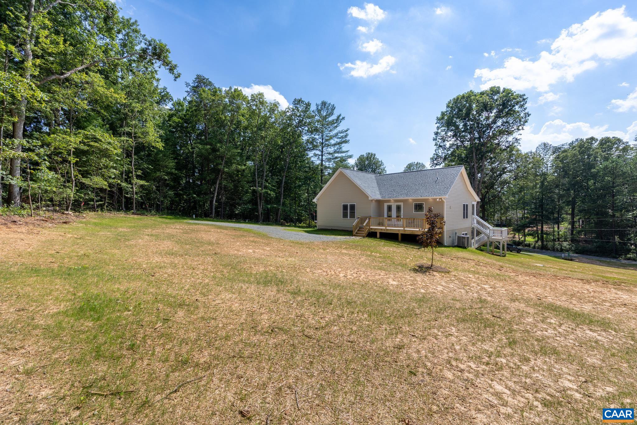 230 FOX HOLLOW RD