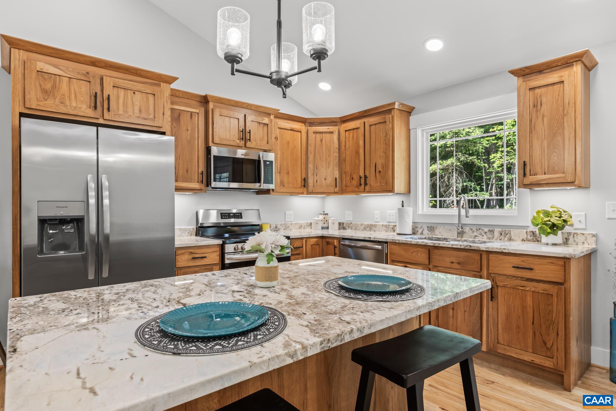 230 FOX HOLLOW RD