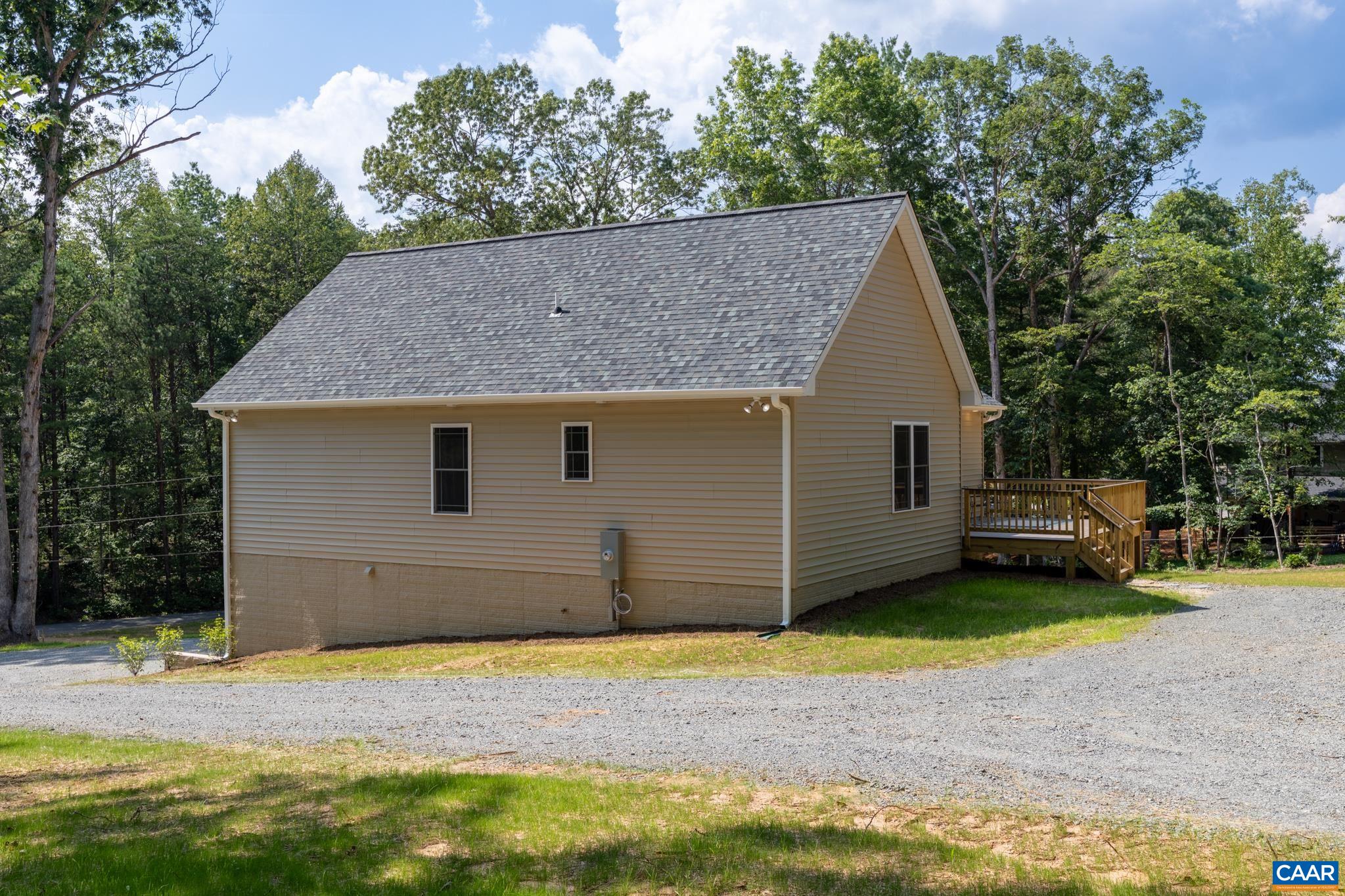 230 FOX HOLLOW RD