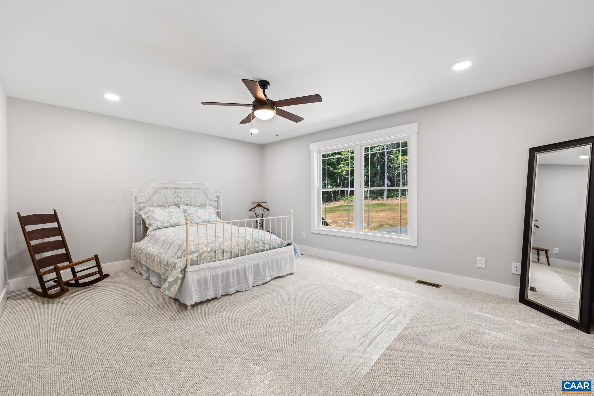 230 FOX HOLLOW RD