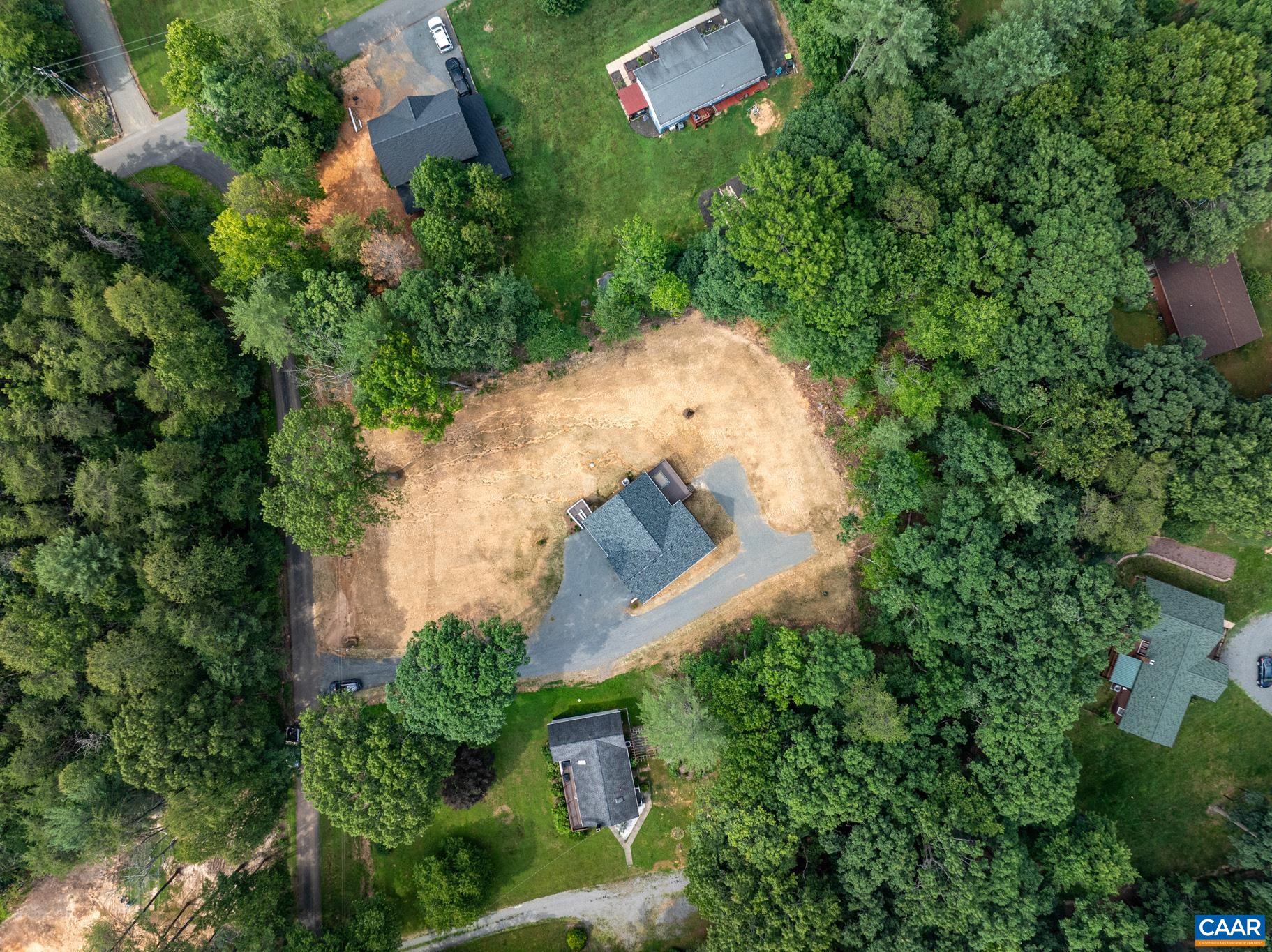 230 FOX HOLLOW RD