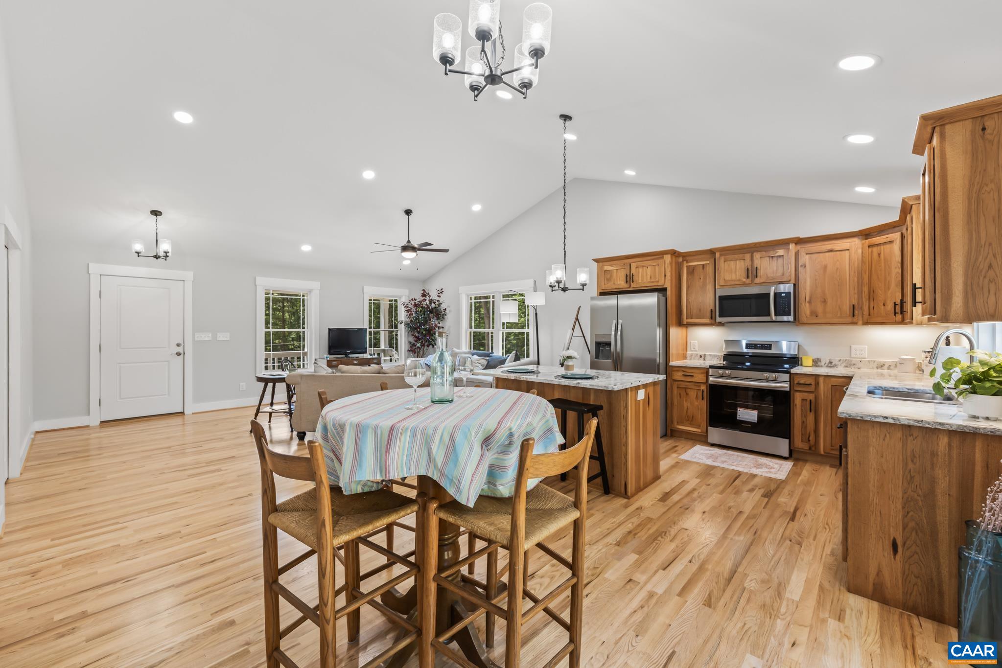 230 FOX HOLLOW RD