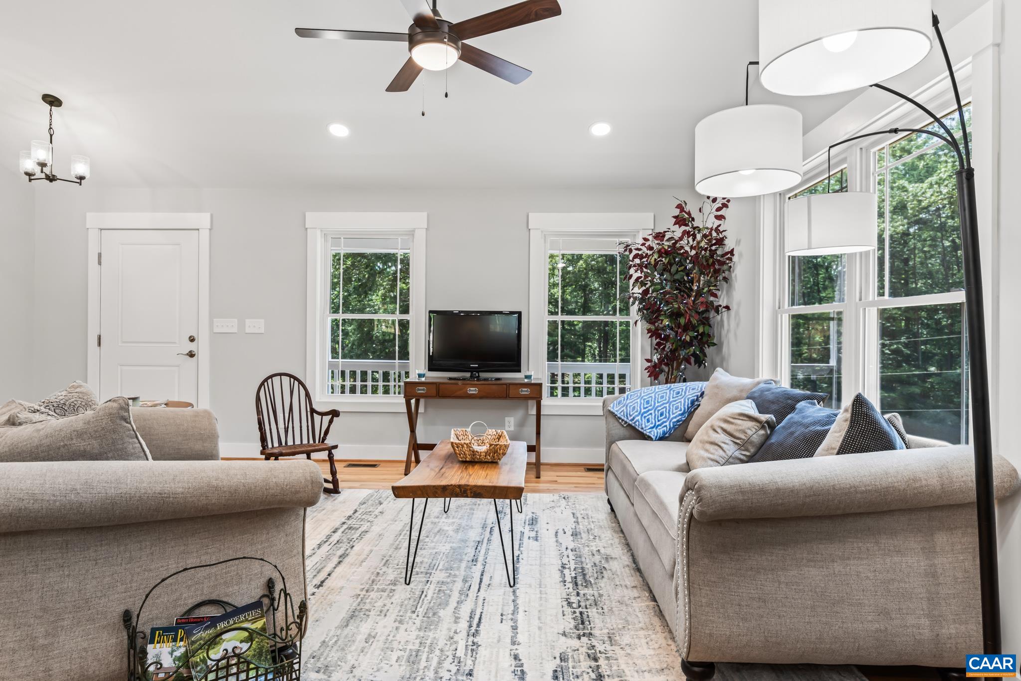 230 FOX HOLLOW RD