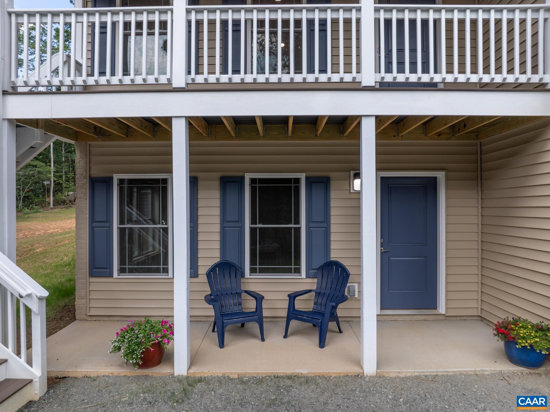 230 FOX HOLLOW RD