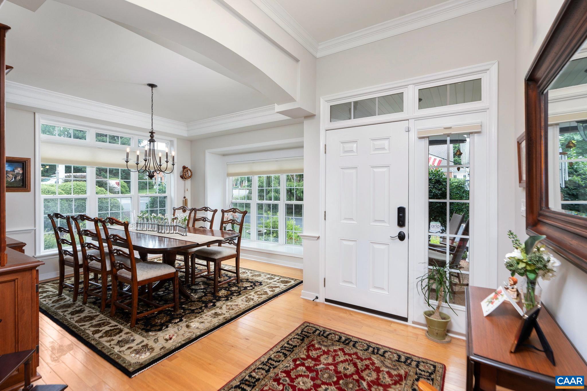 411 HERITAGE CT