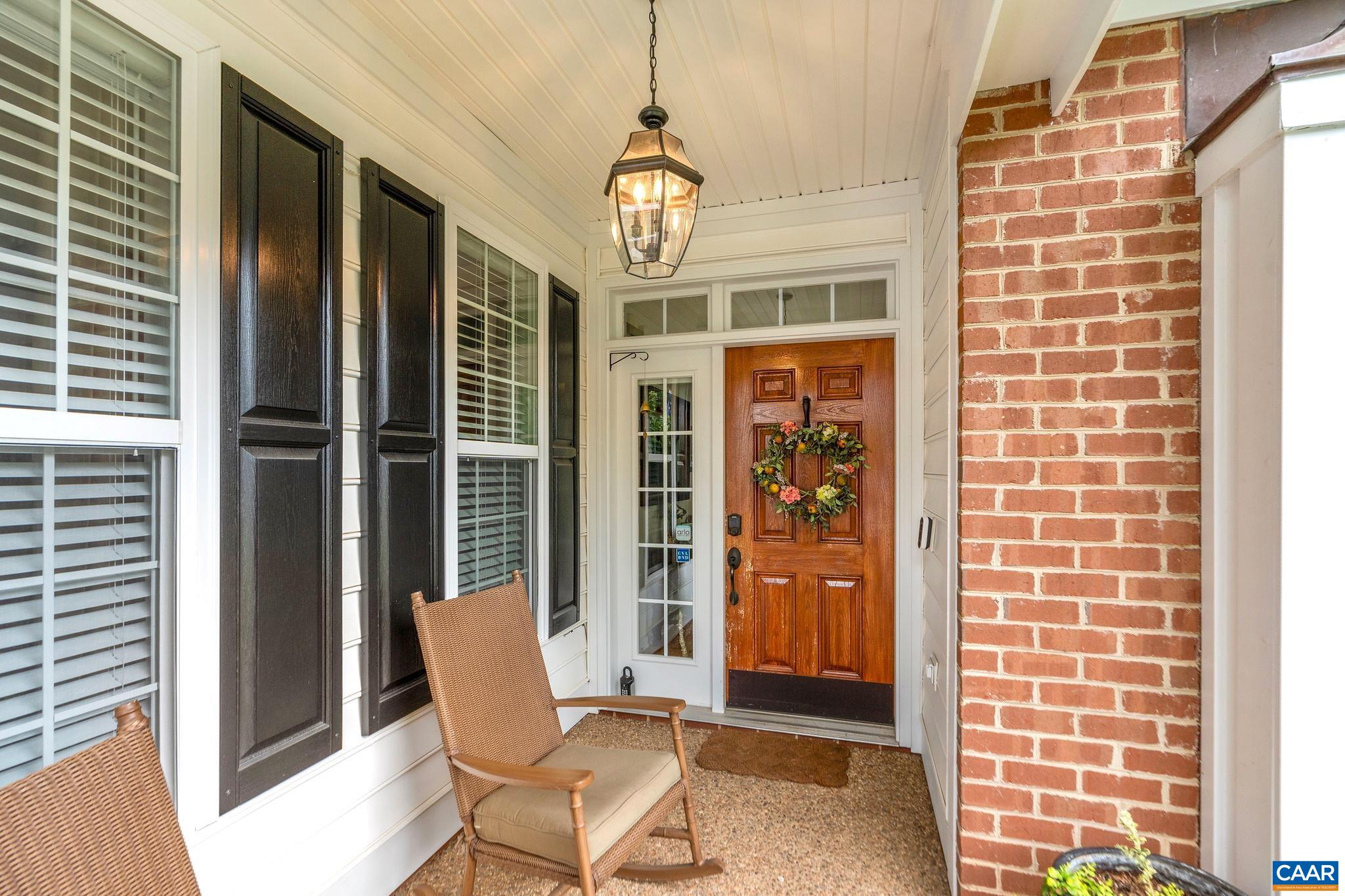 411 HERITAGE CT
